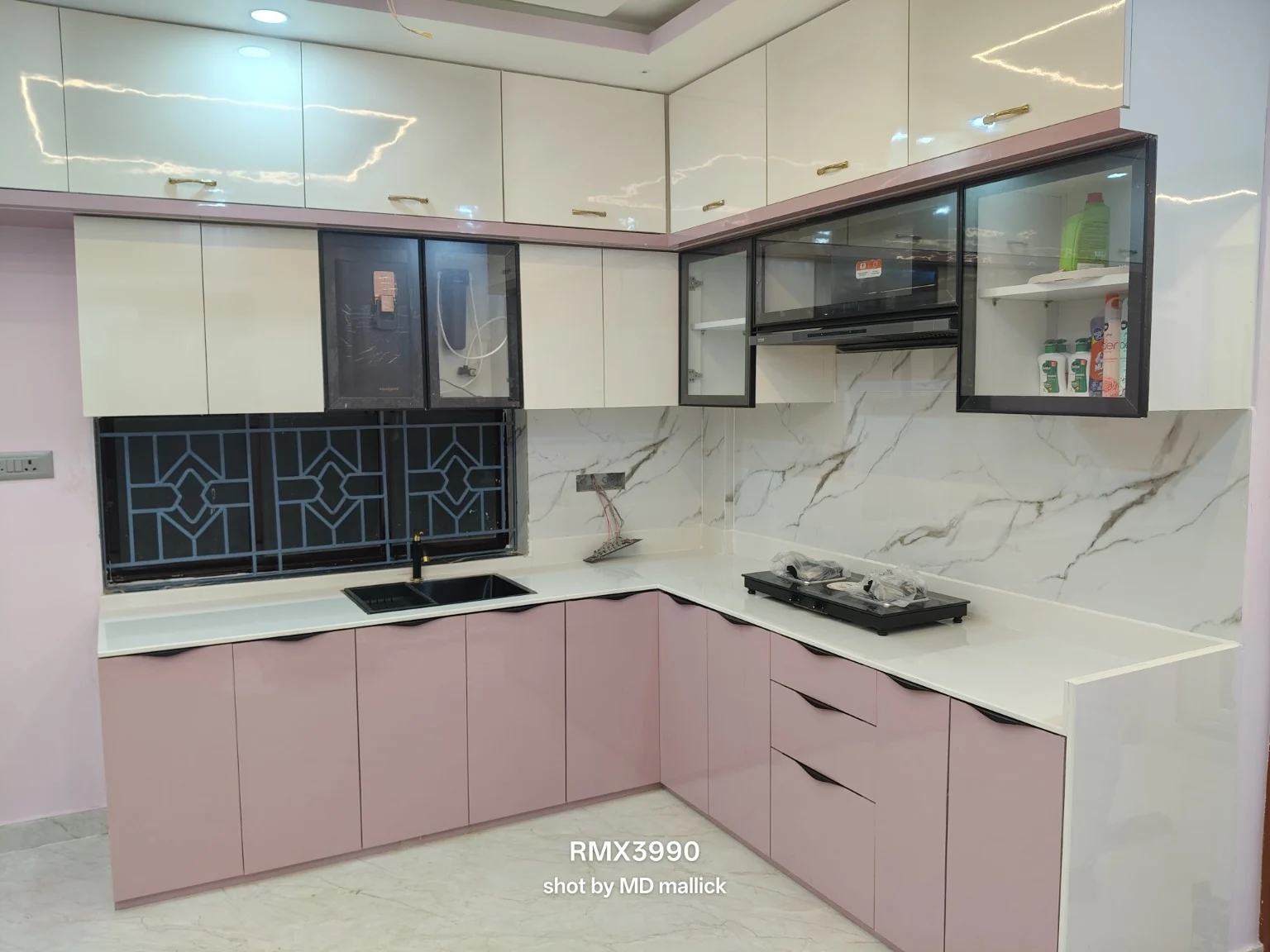 Spacious L-shaped kitchen with premium cabinetry